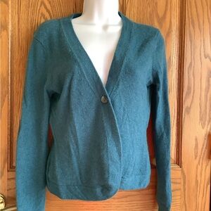 100% 2 ply Cashmere cardigan. XS,